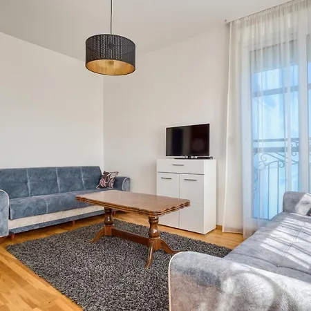 דירה Apartman Ana פודגוריצה